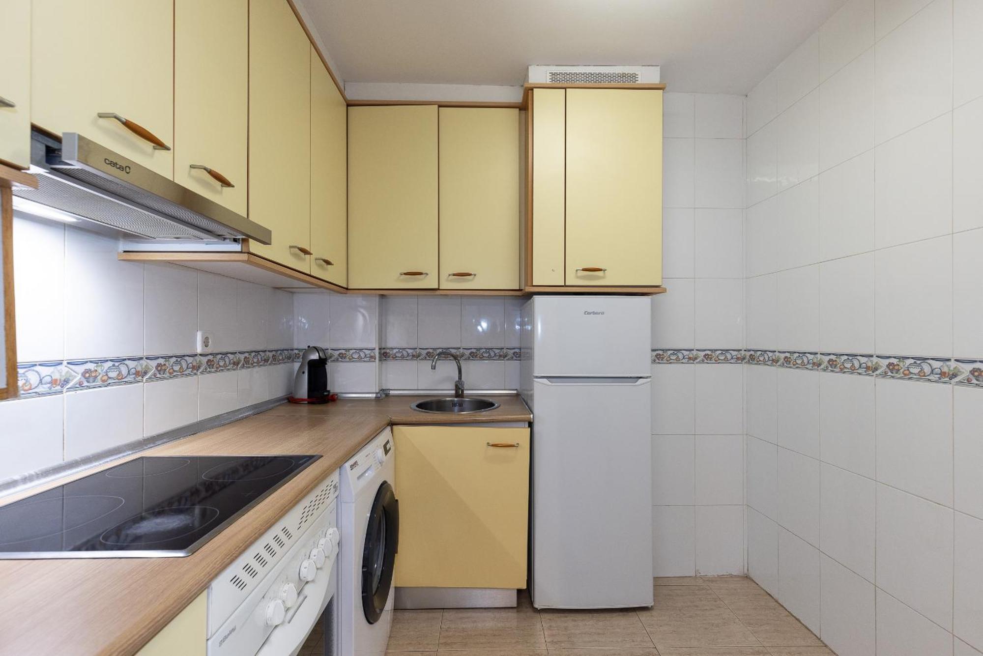 Rentalmar Families Larimar サロウ エクステリア 写真