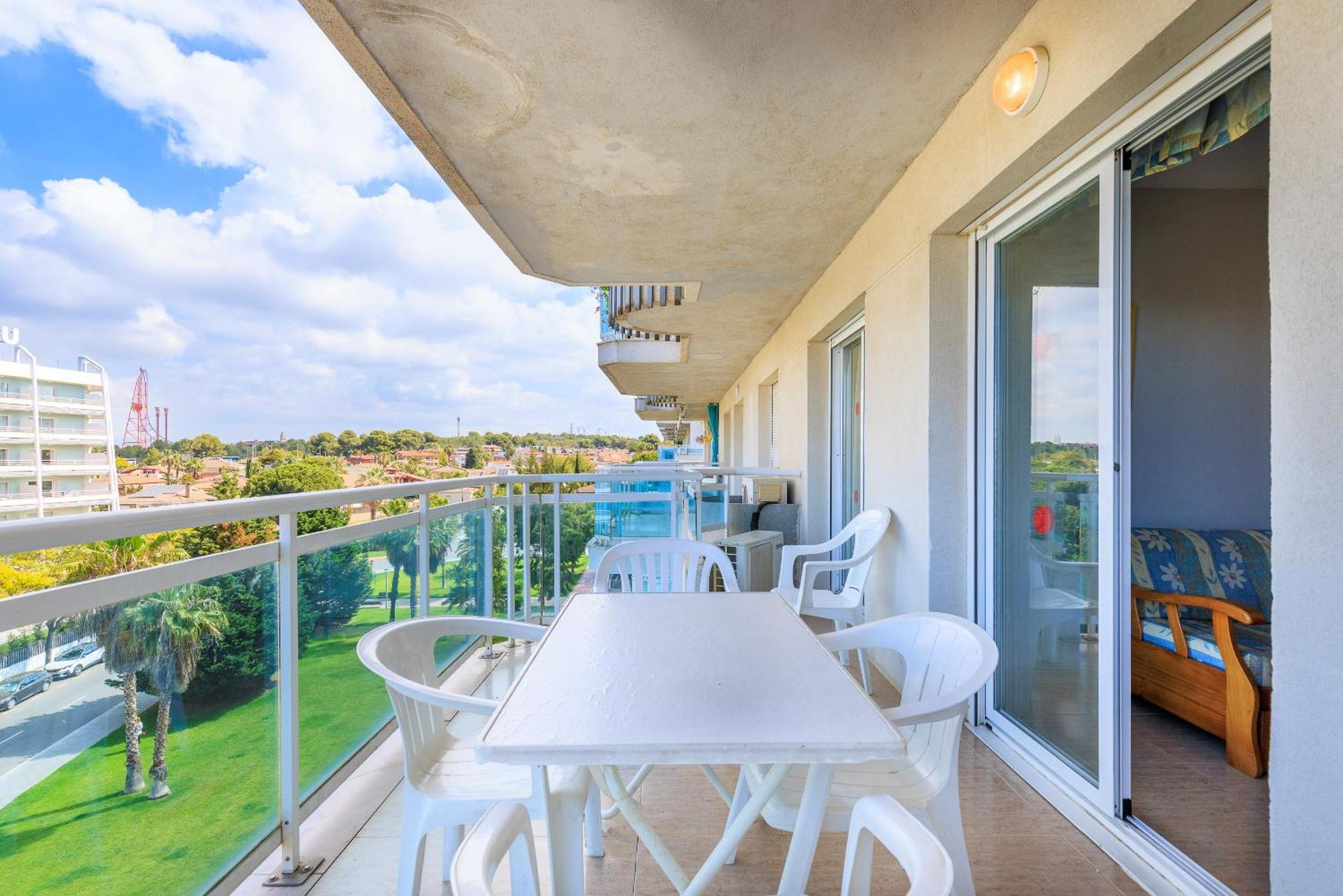 Rentalmar Families Larimar サロウ エクステリア 写真