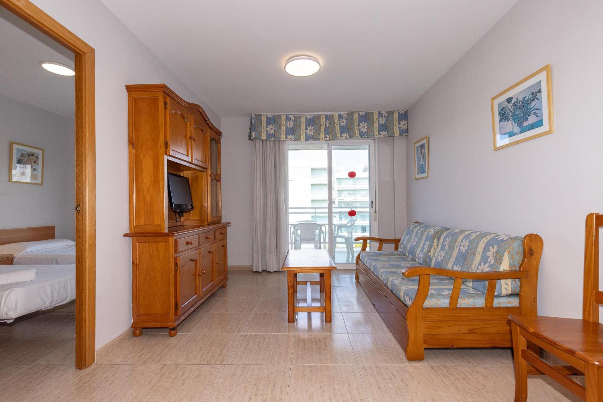 Rentalmar Families Larimar サロウ エクステリア 写真