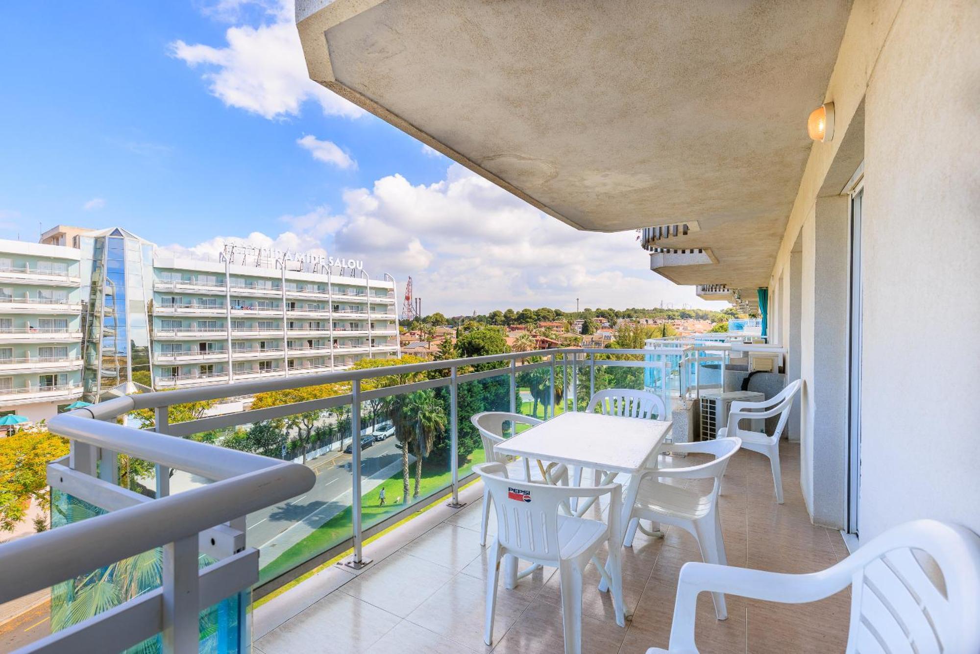 Rentalmar Families Larimar サロウ エクステリア 写真