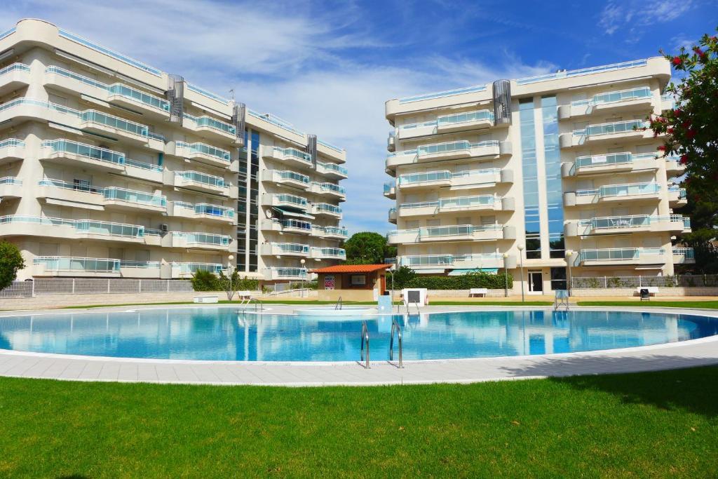 Rentalmar Families Larimar サロウ エクステリア 写真